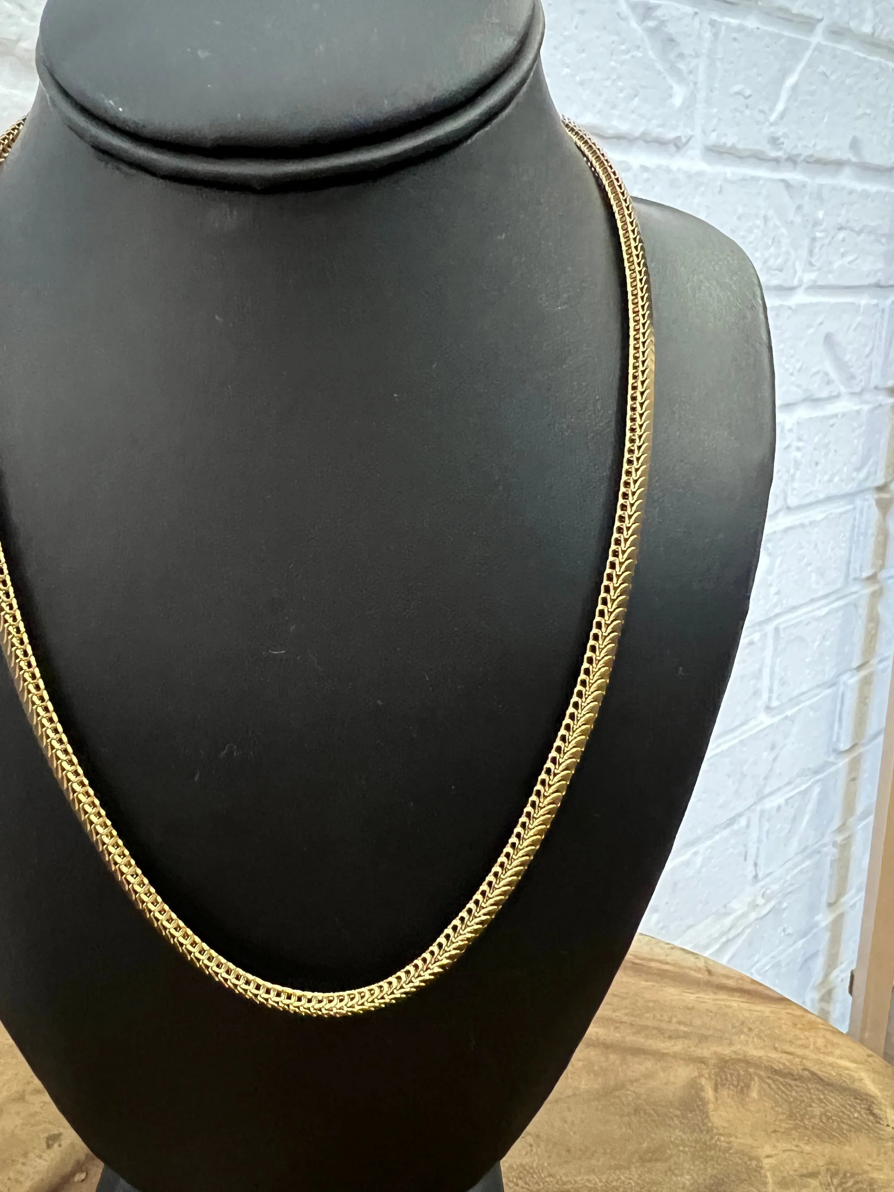 18K Evie Squared Off Gold Necklace