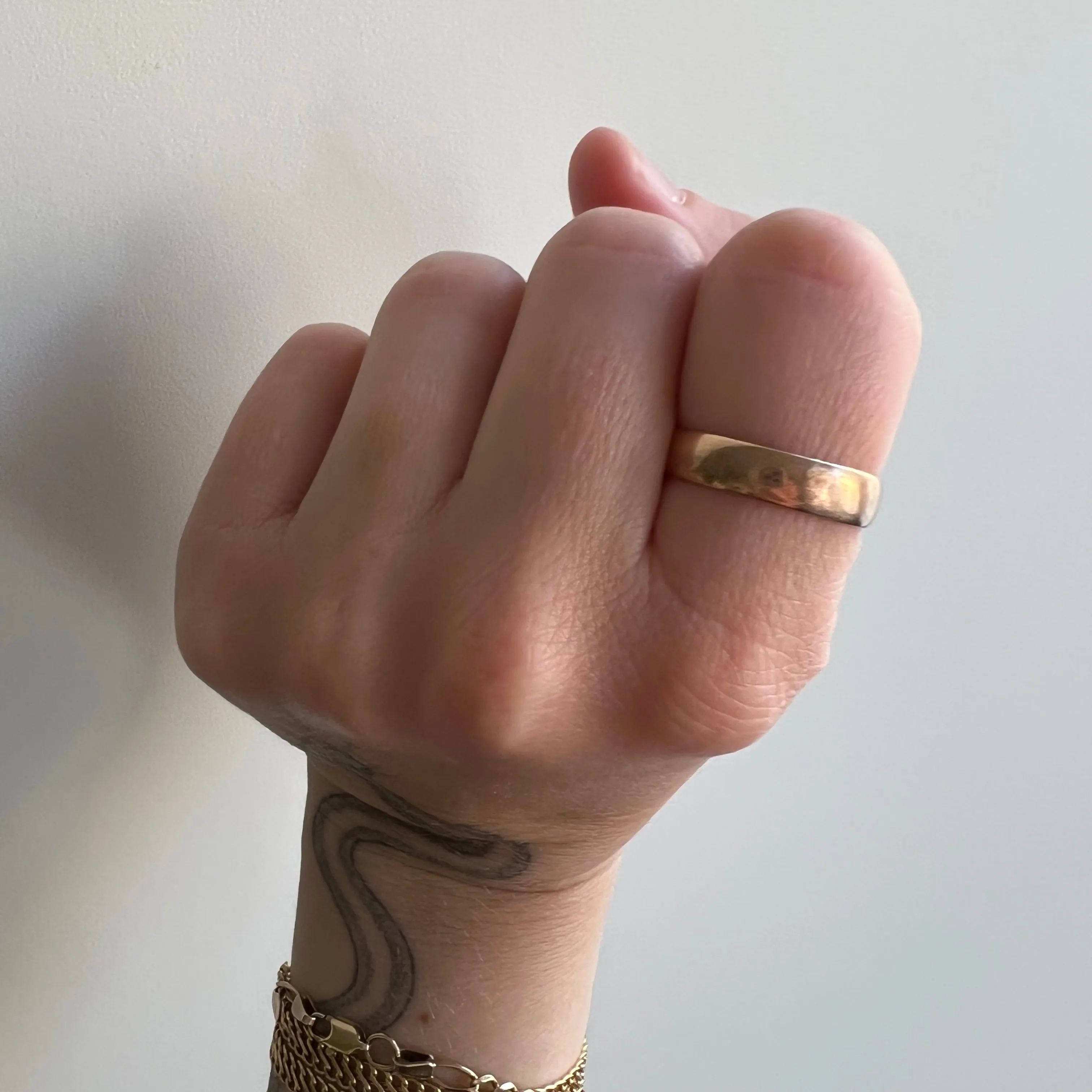 A N T I Q U E // solid gold stacker / 10k rosy gold victorian gold band with engraved initials / size 8 to 8.25