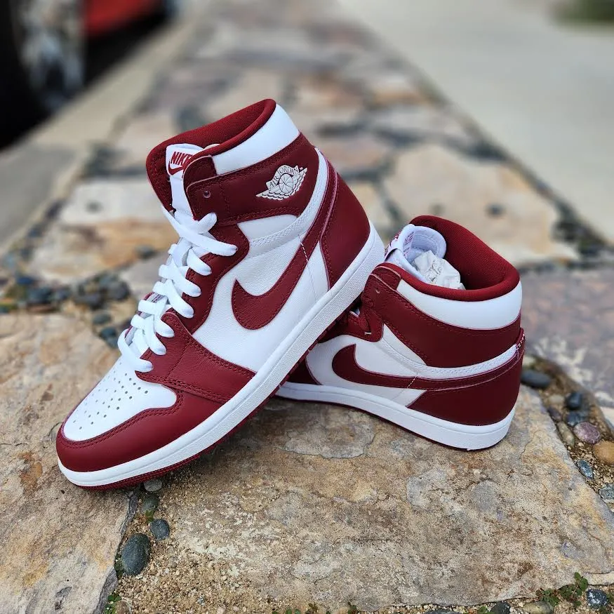 Air Jordan 1 Retro High OG 'RED TEAM'