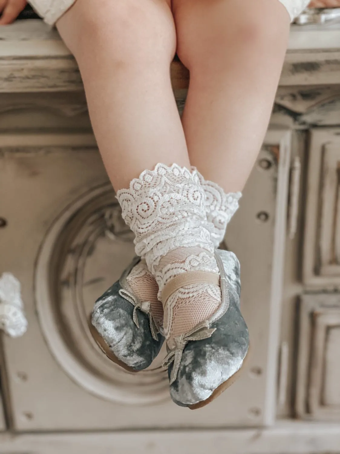 Alice Lace Socks