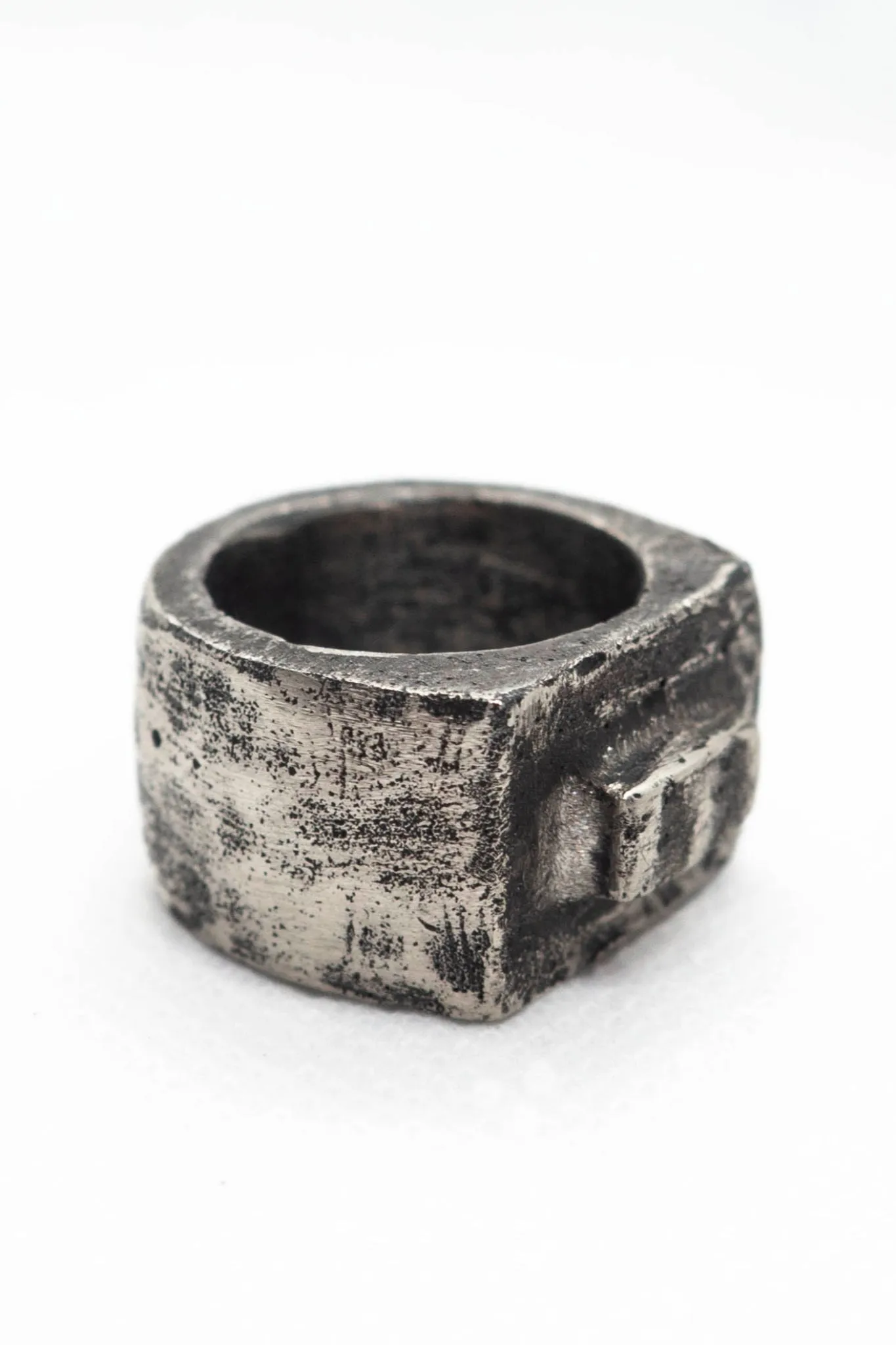 Alter Medium Ring