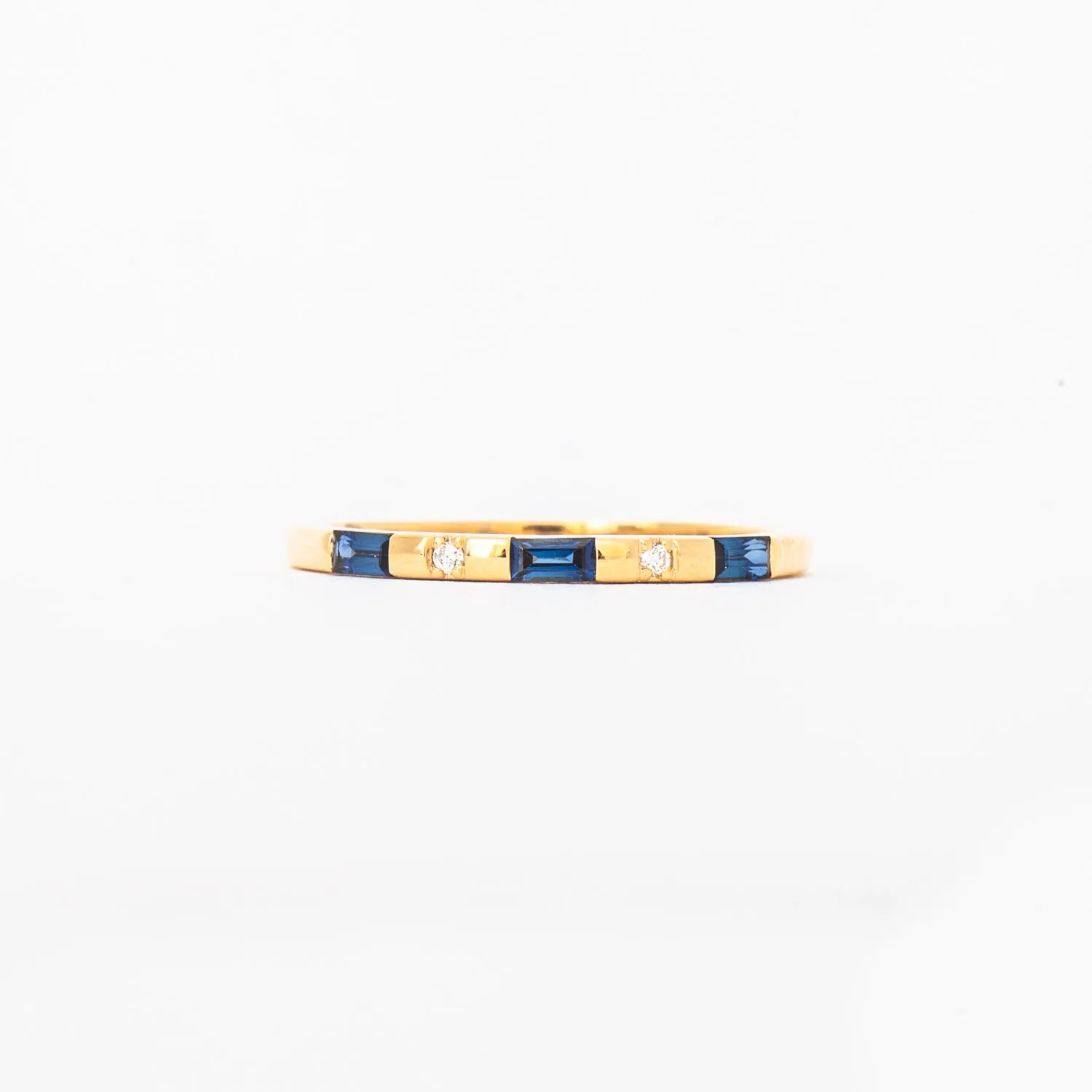 Blue Sapphire Single Row Tarot Baguette Band