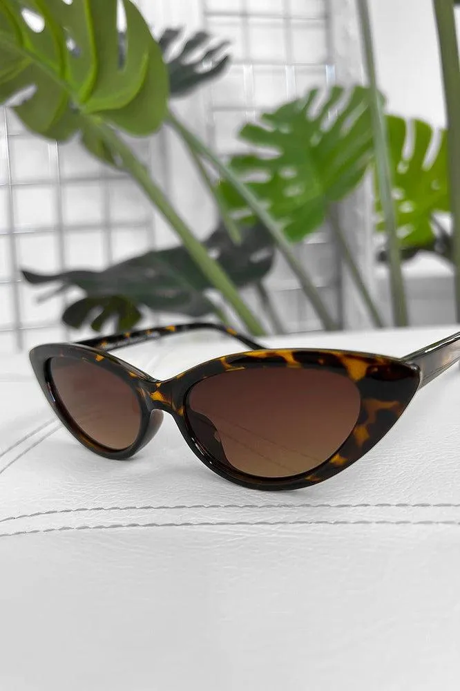 Cat Eye Plastic Frame Sunglasses