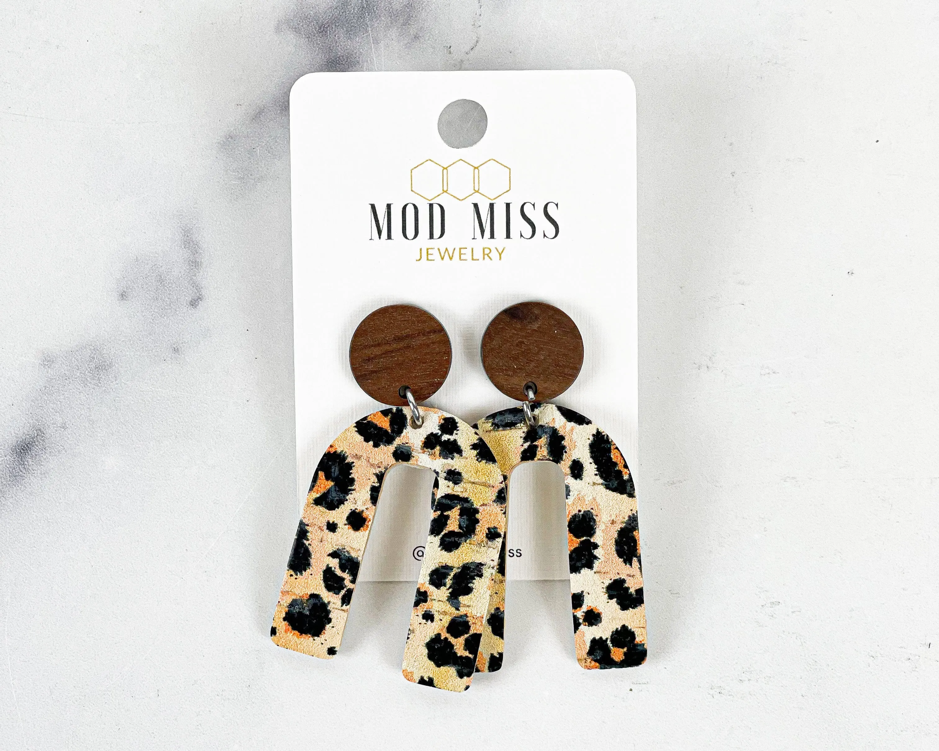 Cork Leather Arch Earring Leopard Peach