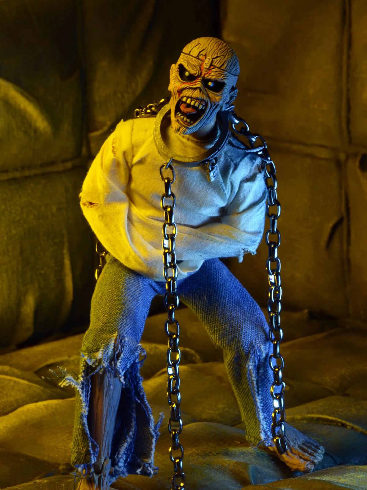 Eddie Piece of Mind - 8” Clothed Figurine - Iron Maiden - NECA Collectibles