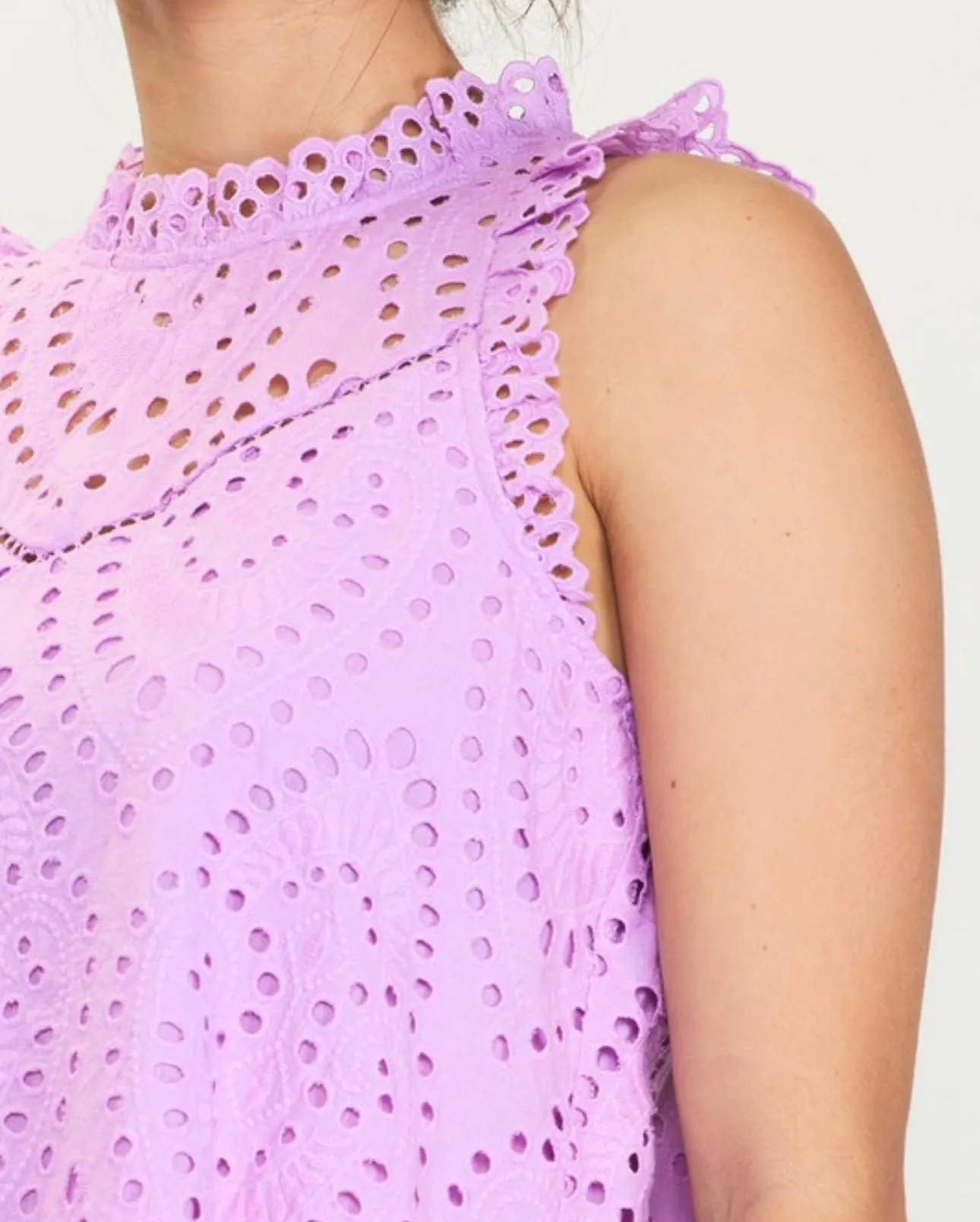 Lavanda Eyelet Top