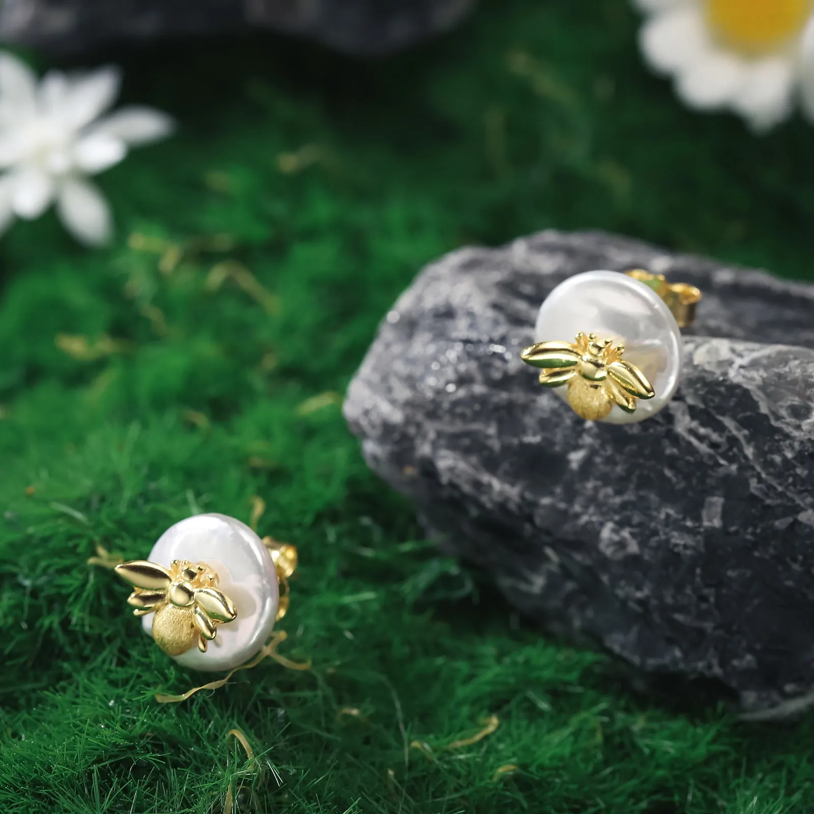 Pearl Bee Stud Earrings