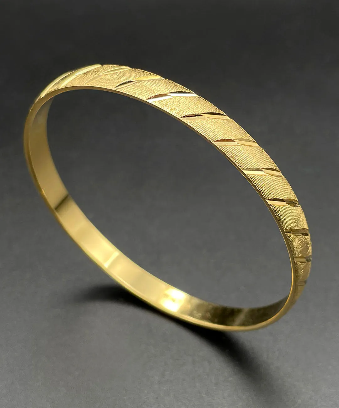 【USA輸入】ヴィンテージ MONET ゴールド カッティング バングル/Vintage MONET Gold Cutting Bangle