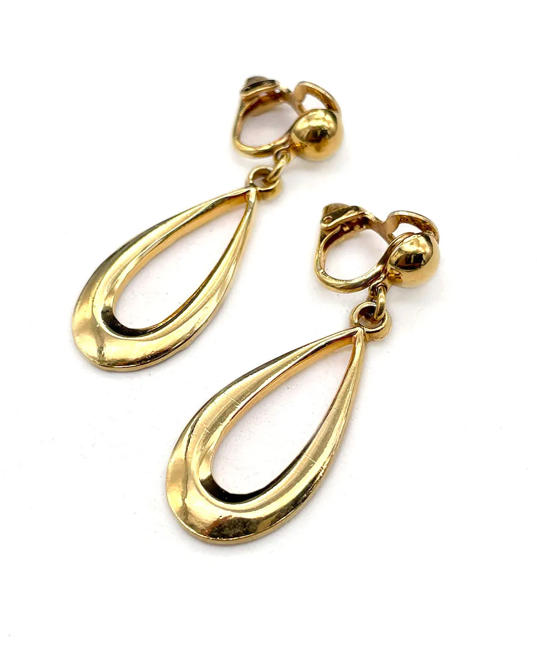 【USA輸入】ヴィンテージ ゴールドトーン ティアドロップ イヤリング/Vintage Gold Tear Drop Clip On Earrings