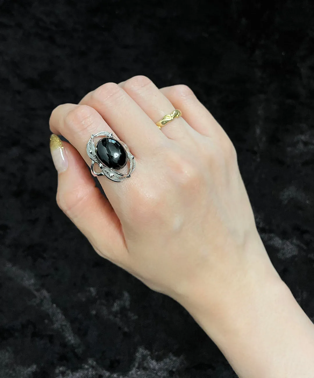 【USA輸入】ヴィンテージ ブラックカボション フィリグリー リング/Vintage Black Cabochon Filigree Ring