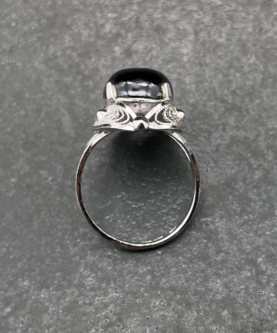 【USA輸入】ヴィンテージ ブラックカボション フィリグリー リング/Vintage Black Cabochon Filigree Ring