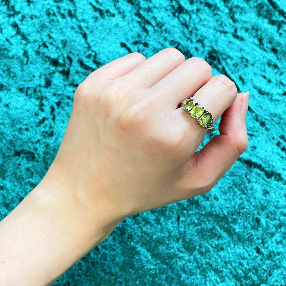 【USA輸入】ヴィンテージ ペリドットグリーン ビジュー リング/Vintage Peridot Green Bijou Ring